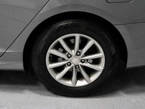 Used 2019 Hyundai Sonata SE FWD image 18