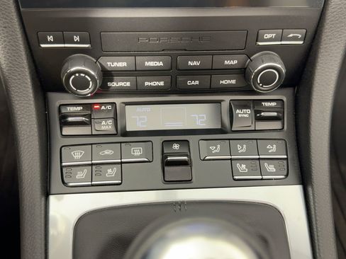 Used 2025 Porsche 718 Boxster S image 16