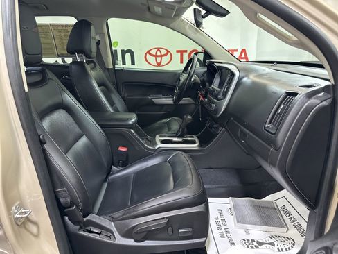 Used 2021 Chevrolet Colorado ZR2 image 12