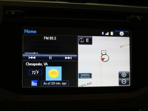 Used 2015 Toyota 4Runner SR5 AWD/4WD image 21