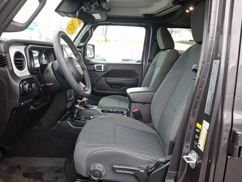 Certified 2025 Jeep Wrangler Unlimited Sport S 4xe image 13