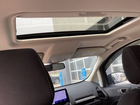 Used 2020 Ford EcoSport SE image 18