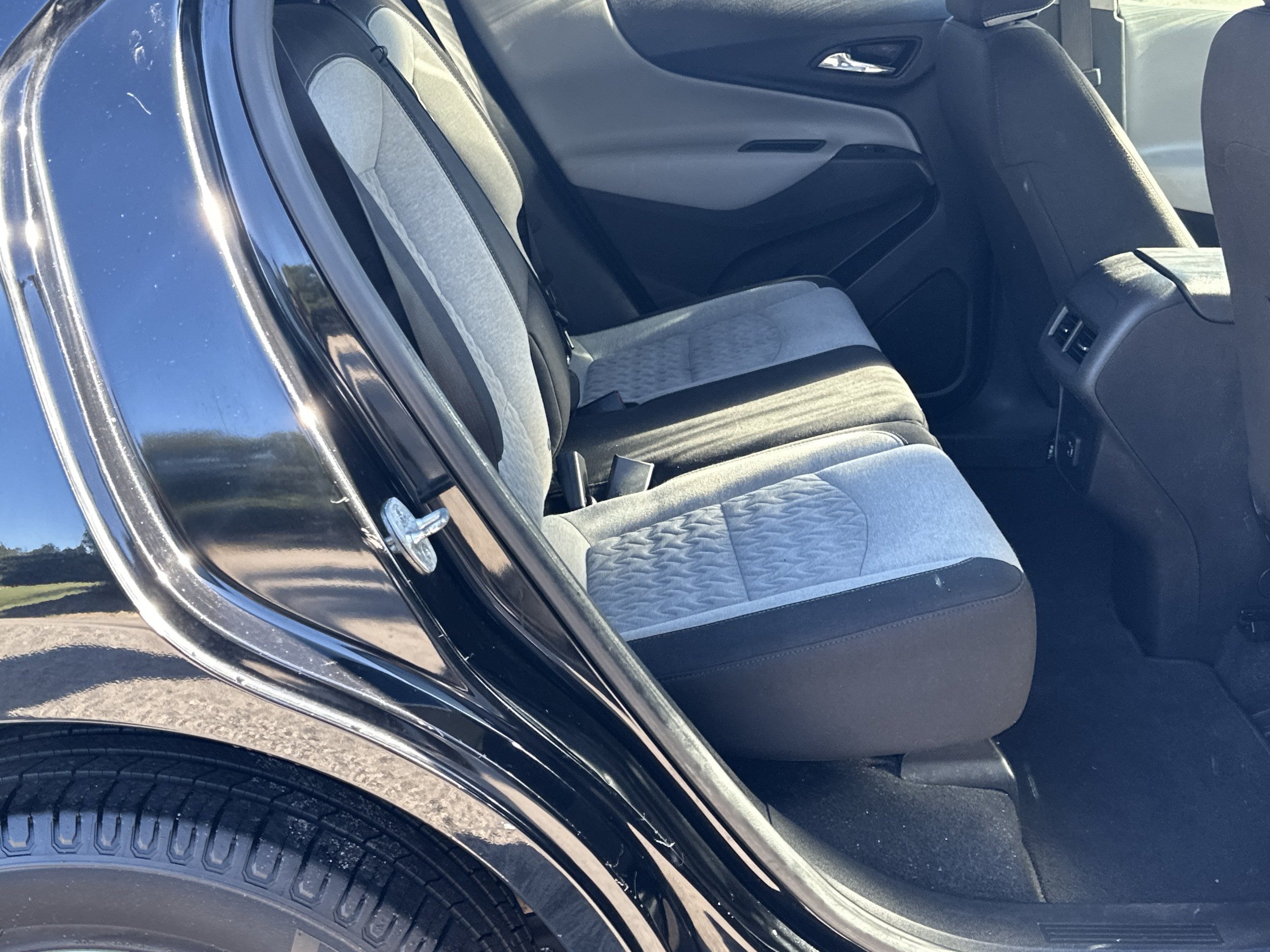 Used 2023 Chevrolet Equinox LS w/ LS Convenience Package FWD image 15