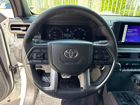 Used 2024 Toyota Tacoma TRD Sport AWD/4WD image 23