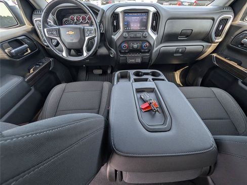 Used 2021 Chevrolet Silverado 1500 LT w/ Z71 Off-Road Package AWD/4WD image 31