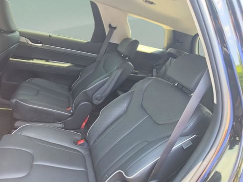 Used 2025 Hyundai Palisade SEL FWD image 24