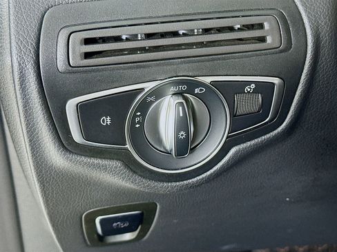 Certified 2022 Mercedes-Benz GLC 300 image 11