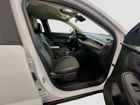 Used 2025 Buick Encore GX Preferred image 31