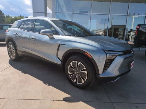 Used 2024 Chevrolet Blazer EV LT AWD/4WD image 7