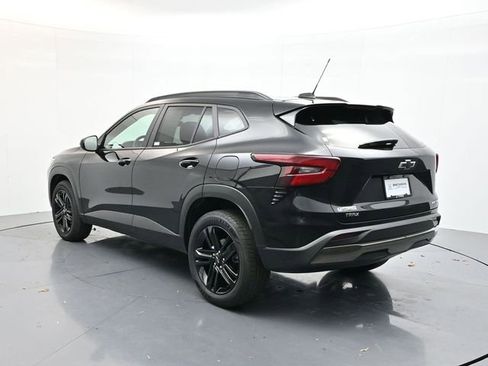 Used 2024 Chevrolet Trax ACTIV w/ Driver Confidence Package image 8