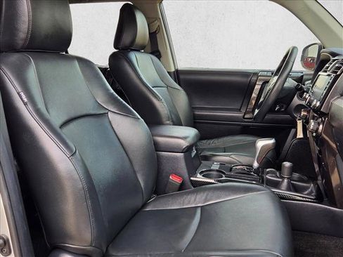 Used 2021 Toyota 4Runner TRD Off-Road AWD/4WD image 19