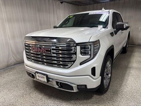 Used 2024 GMC Sierra 1500 Denali w/ Denali Reserve Package AWD/4WD image 7