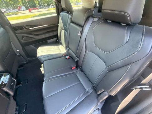 Used 2025 INFINITI QX60 Pure w/ Cargo Package FWD image 21
