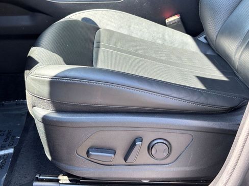 Used 2024 Kia Sorento S FWD image 22