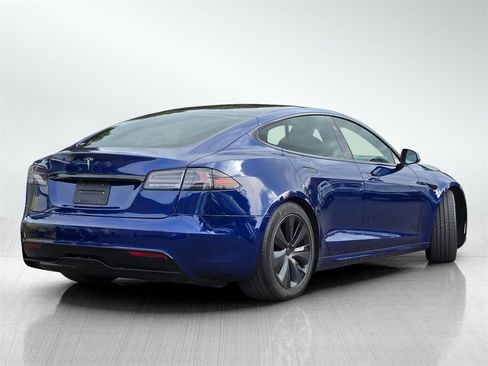 Used 2022 Tesla Model S image 4