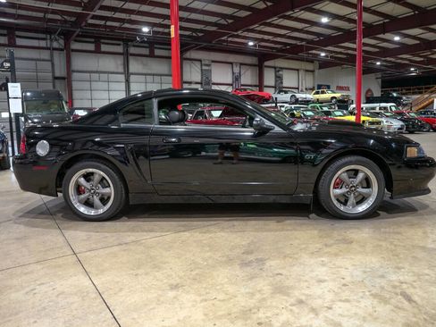 Used 2001 Ford Mustang GT RWD image 10