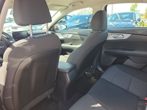 Used 2023 Kia Forte LXS w/ LXS Technology Package image 14