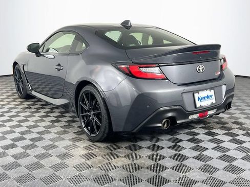 Used 2023 Toyota GR86 Premium w/ ALL Weather Mat Package (TMS) RWD image 4