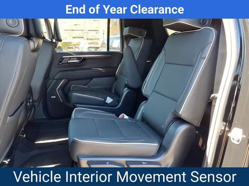 New 2025 Chevrolet Suburban Premier image 24
