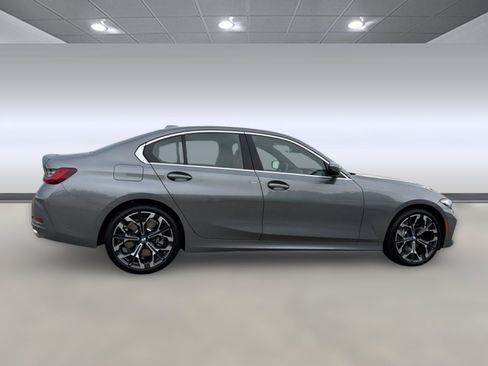 Used 2026 BMW 330i Sedan w/ Premium Package RWD image 7