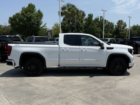 Used 2024 GMC Sierra 1500 Elevation AWD/4WD image 3
