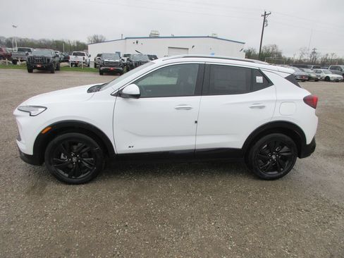 New 2026 Buick Encore GX Sport Touring w/ Comfort Package FWD image 9