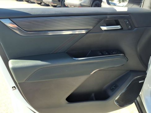 Used 2024 GMC Acadia AT4 image 17