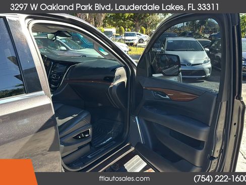 Used 2015 Cadillac Escalade Premium image 52