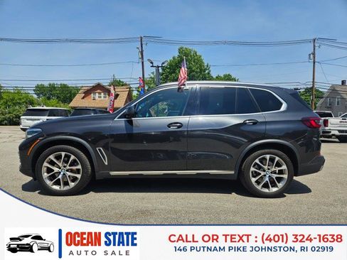 Used 2022 BMW X5 xDrive40i w/ Premium Package AWD/4WD image 2