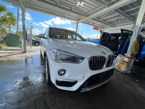 Used 2018 BMW X1 xDrive28i AWD/4WD image 9