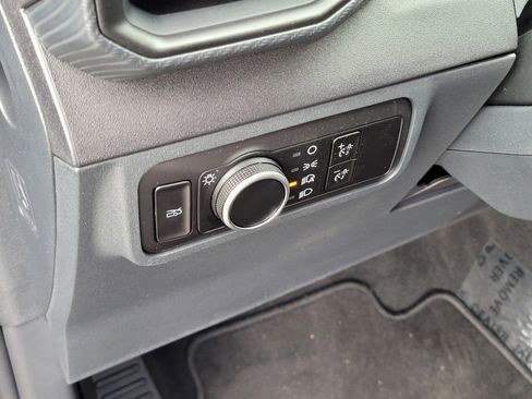 Used 2025 Ford Mustang Coupe image 13