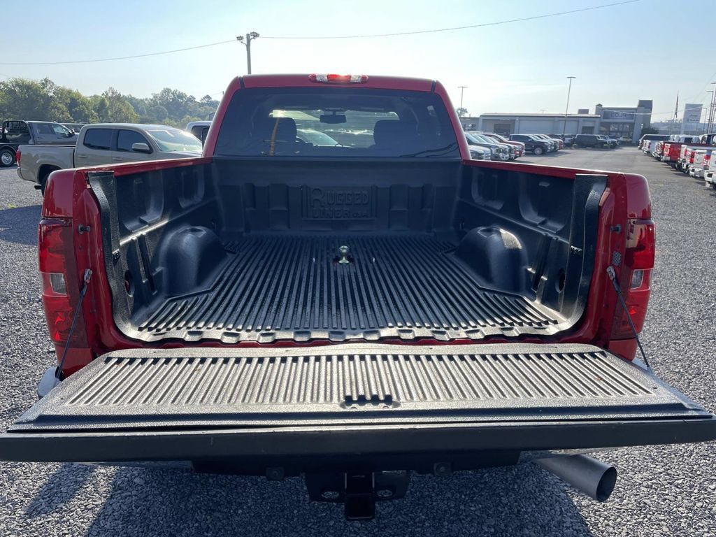 Used 2014 Chevrolet Silverado 2500 LT w/ Interior Plus Package AWD/4WD image 21