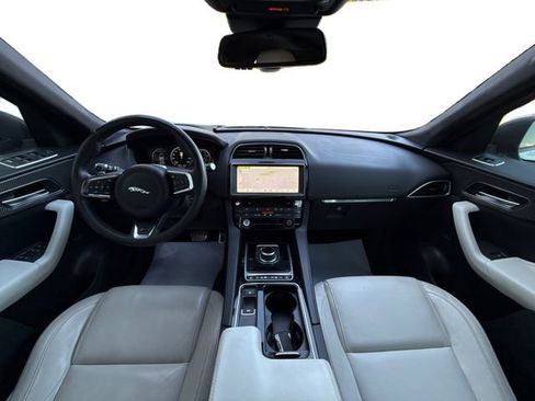 Used 2017 Jaguar F-PACE First Edition AWD/4WD image 30
