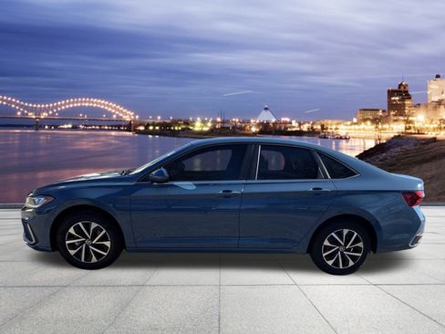 Used 2025 Volkswagen Jetta S image 2