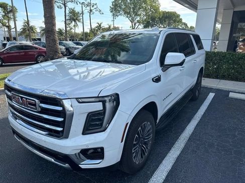 Used 2025 GMC Yukon XL Elevation AWD/4WD image 1