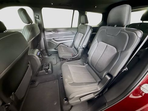 New 2025 Jeep Grand Cherokee L Laredo AWD/4WD image 23