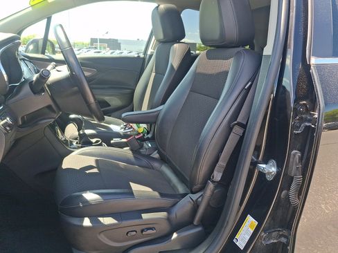 Used 2019 Buick Encore Sport Touring w/ Safety Package AWD/4WD image 13
