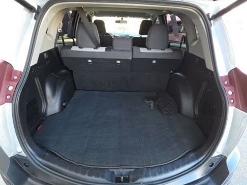 Used 2015 Toyota RAV4 XLE image 17