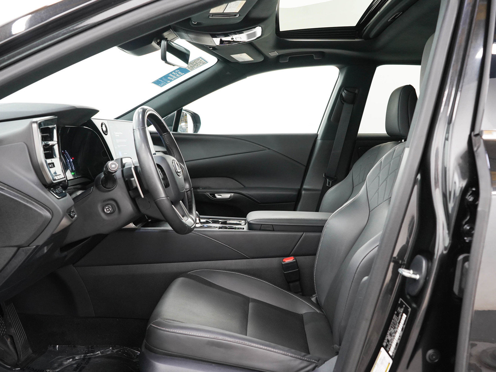 Used 2024 Lexus RX 350h w/ Convenience Package AWD/4WD image 23