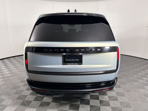 Used 2023 Land Rover Range Rover Long Wheelbase SE AWD/4WD image 10