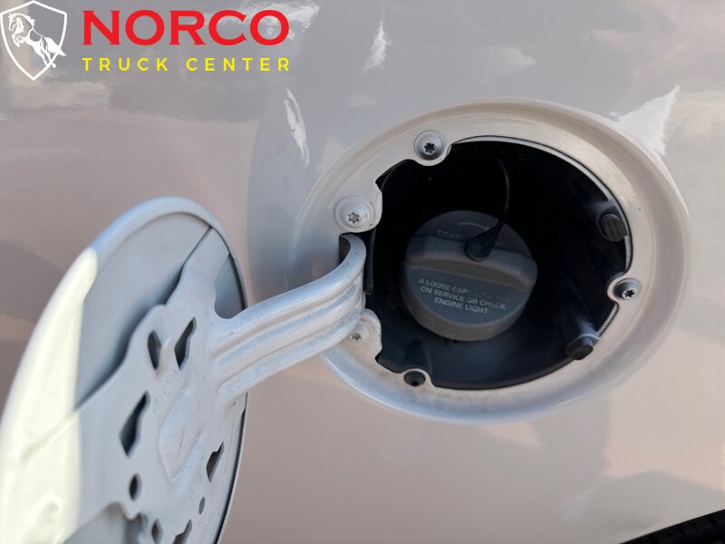Used 2019 RAM 1500 Classic SLT RWD image 13