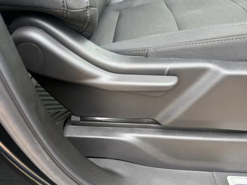 Used 2025 Chevrolet Silverado 2500 LT w/ Z71 Chrome Sport Edition image 34