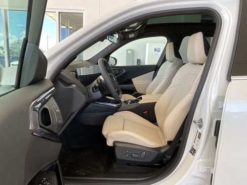 New 2025 BMW X3 xDrive30i w/ Premium Package image 10