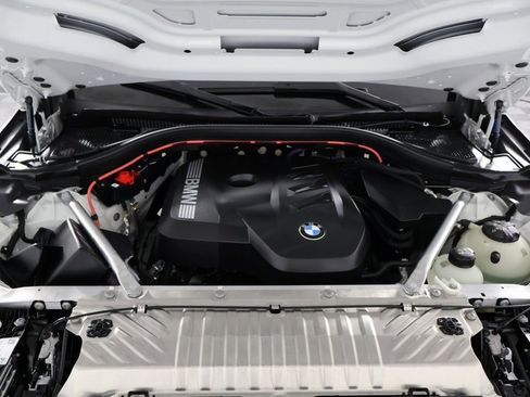 Used 2025 BMW X3 xDrive30i w/ Premium Package image 15