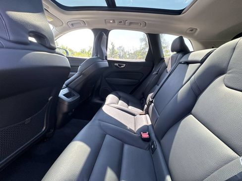 Used 2025 Volvo XC60 B5 Plus AWD/4WD image 25