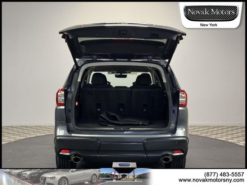 Used 2022 Subaru Ascent Limited image 9