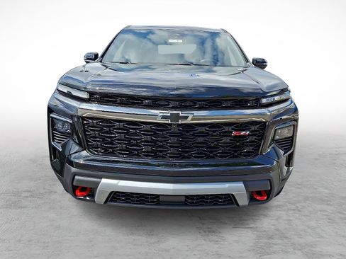 New 2025 Chevrolet Traverse Z71 w/ Driver Confidence Package image 3