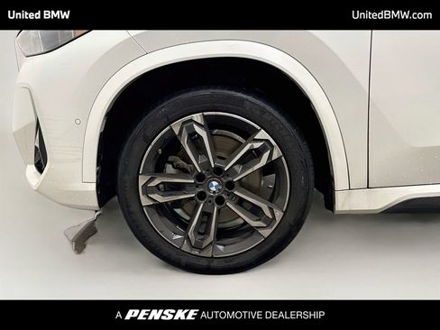 Used 2023 BMW X1 xDrive28i w/ Premium Package AWD/4WD image 2