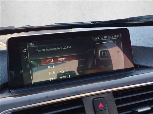 Used 2017 BMW 320i Sedan RWD image 13