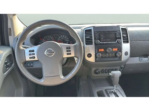 Used 2016 Nissan Frontier SV w/ SV Value Truck Package image 12